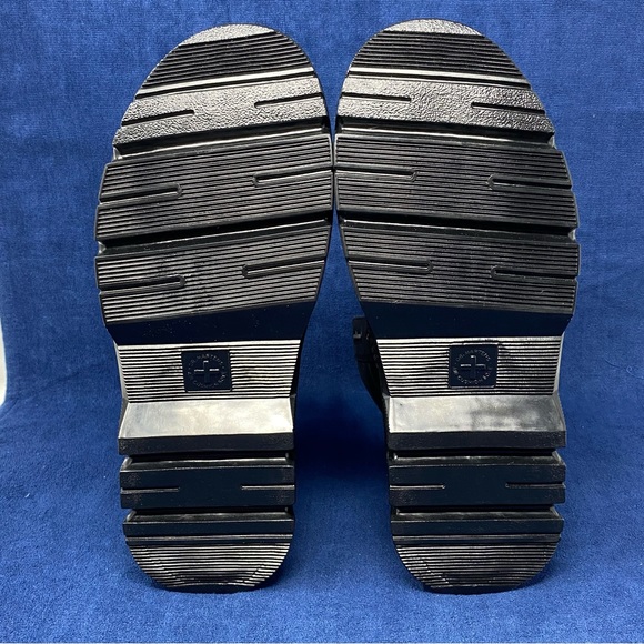 Dr. Martens lace up utility boots, tarik leather and nylon, black, mens US 11 - Picture 9 of 10